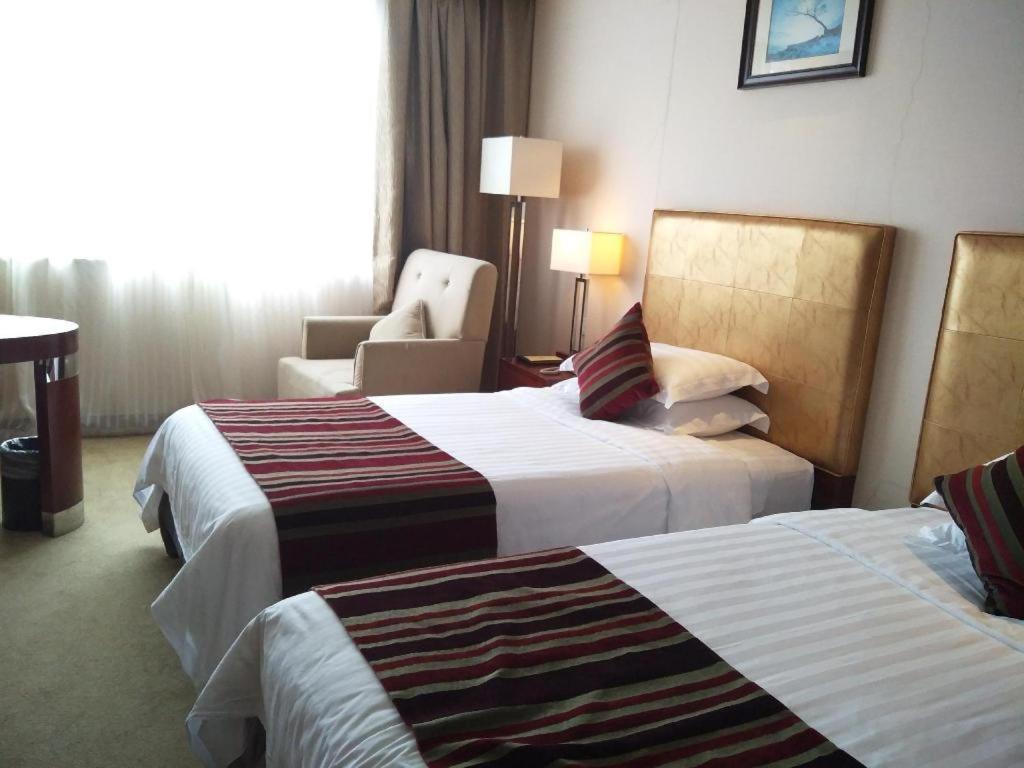 Maison New Century Hotel Ningbo Esterno foto